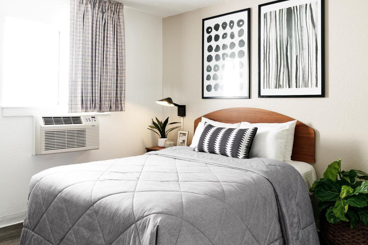 Intown Suites Extended Stay West Palm Beach Fl - Military Trail Rd Lake Park ภายนอก รูปภาพ